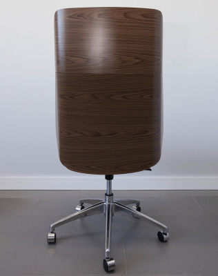 Кресло из натуральной кожи, каркас дерево арт. FX-BC06 - купить в Архангельске. Цена 34 820.52 руб.
